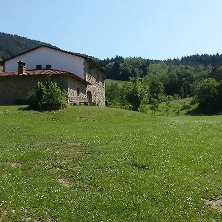 Otel Agriturismo La Casa Bianca Poppi